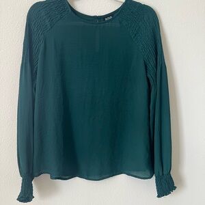 Aritzia Women's Green Long Sleeve Top
